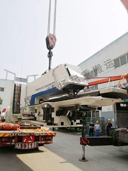 直臂吊作業(yè)